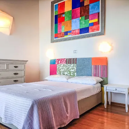 度假居 Terrazza Con Glicine By Interhome 阿拉西奥