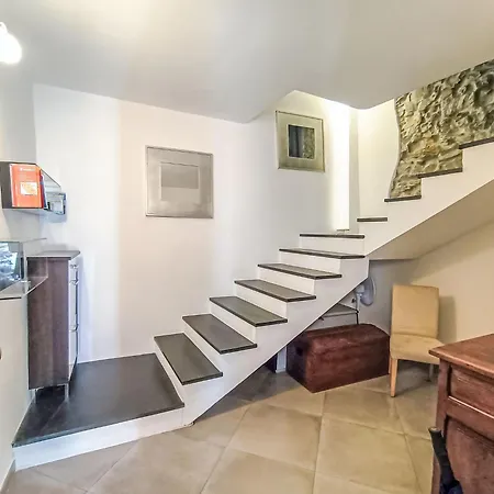 Terrazza Con Glicine By Interhome 度假居 阿拉西奥