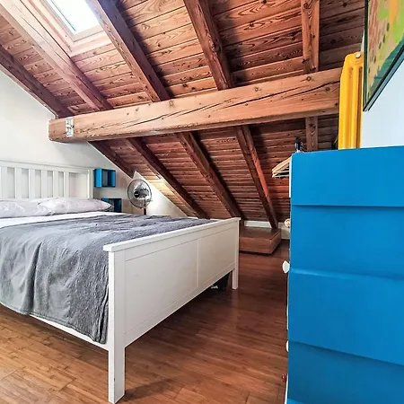 Terrazza Con Glicine By Interhome * 阿拉西奥