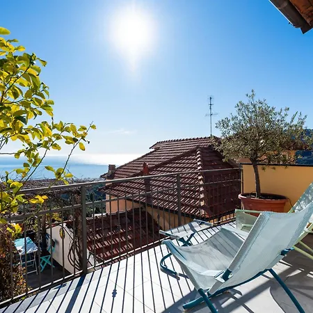 Terrazza Con Glicine By Interhome *