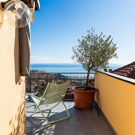 Terrazza Con Glicine By Interhome Feriehus Alassio