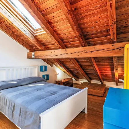 Terrazza Con Glicine By Interhome * Алассио