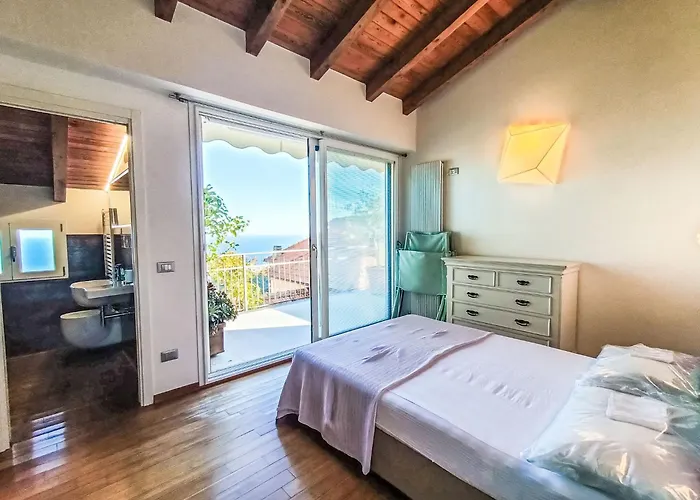Tatil Evi Terrazza Con Glicine By Interhome Alassio