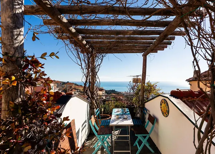 Tatil Evi Terrazza Con Glicine By Interhome Alassio