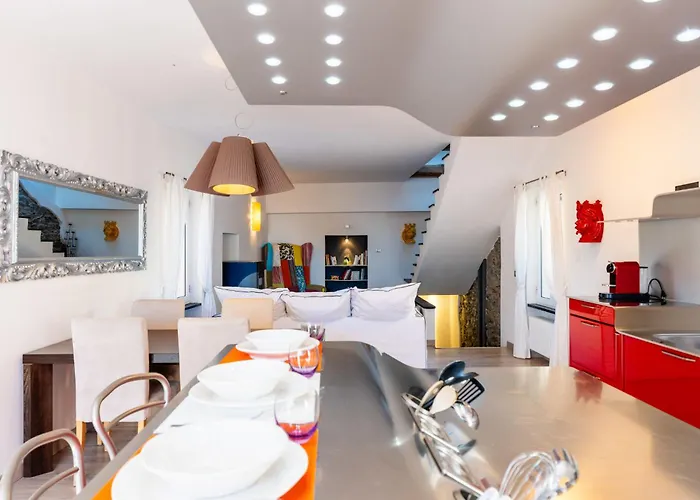 Terrazza Con Glicine By Interhome 알라시오