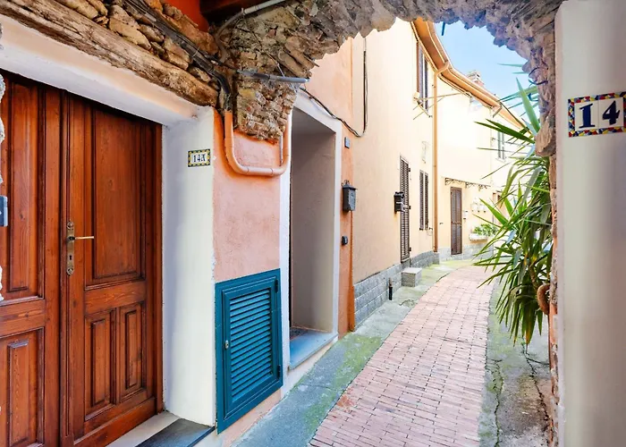 Terrazza Con Glicine By Interhome 펜션 *